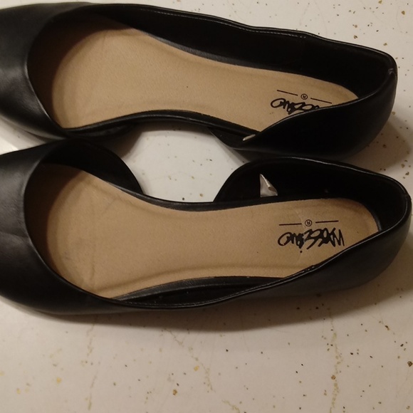 Size 7 Flats shoes - Picture 2 of 3